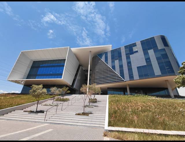 269M² OFFICE TO LET IN WATERFALL